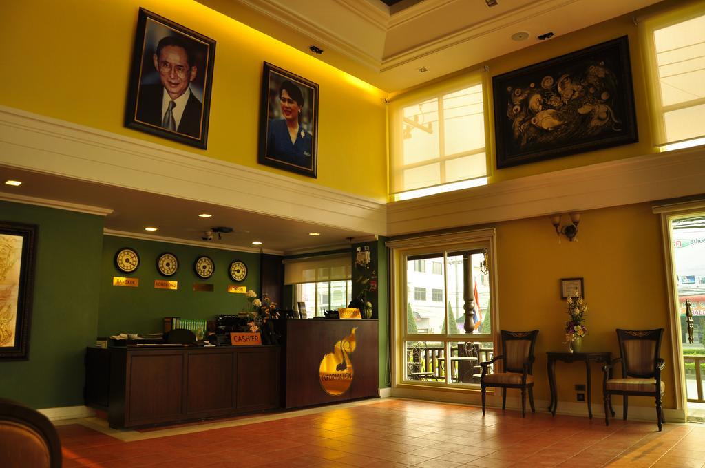 מה סאי Chour Palace Hotel מראה חיצוני תמונה
