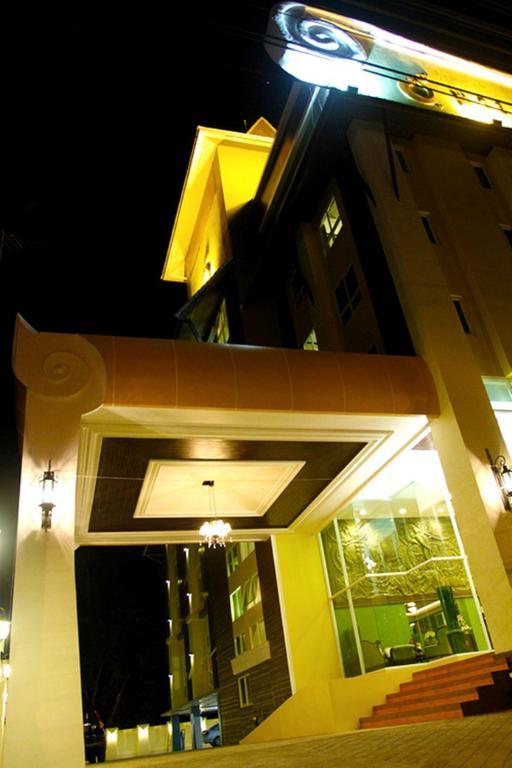 מה סאי Chour Palace Hotel מראה חיצוני תמונה